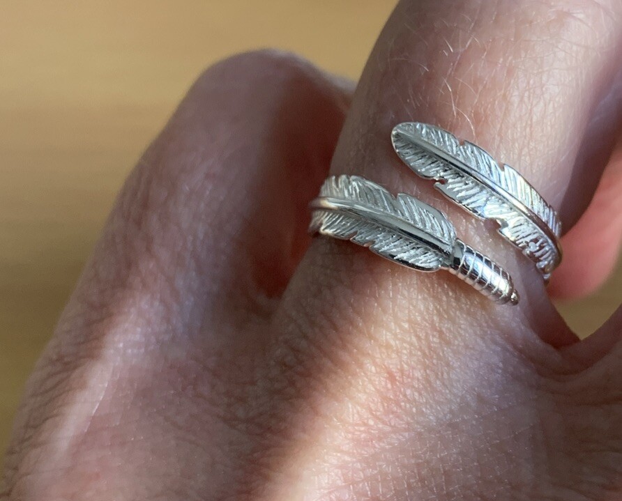 925 Silver Feather Design Band Ring Size N / / Fab Condition