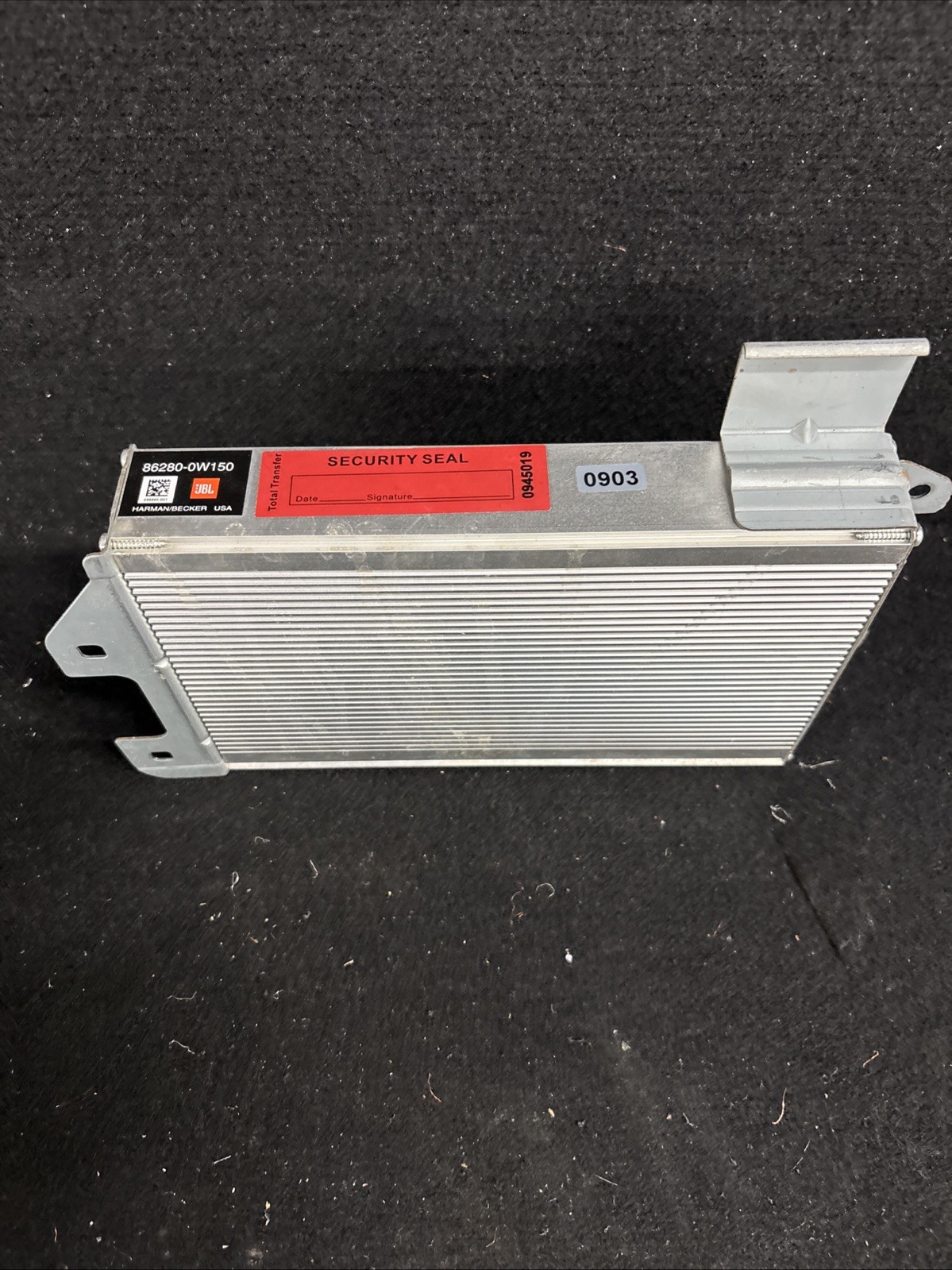 TOYOTA 4RUNNER 2003-2009 JBL SUB WOOFER  86280-0w150  Amplifier