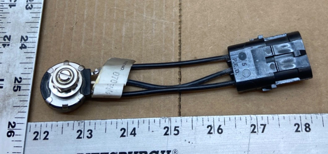 Honeywell / Flxible, 10K OHM With Connector p/n RV4LAYSA103A // 0701-0544-001