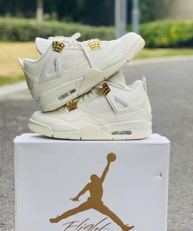 Nike Air Jordan 4 "Metallic Gold" Retro Mid-Top Basketball Shoes