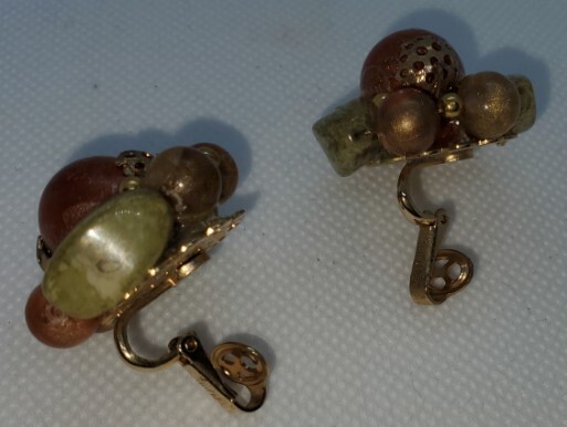 Vintage Bead Rock Stone Clip-On Earrings Nice!