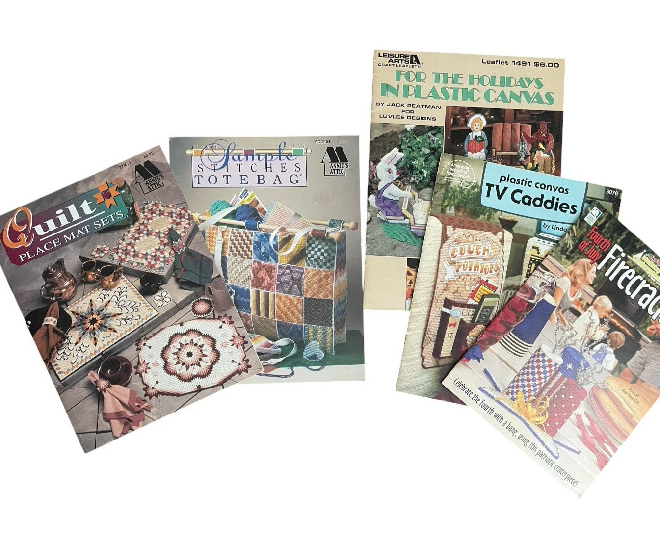 Lot of 5 Plastic Canvas Holidays Tote Bag TV Caddies Place Mat Set Needlepoint
