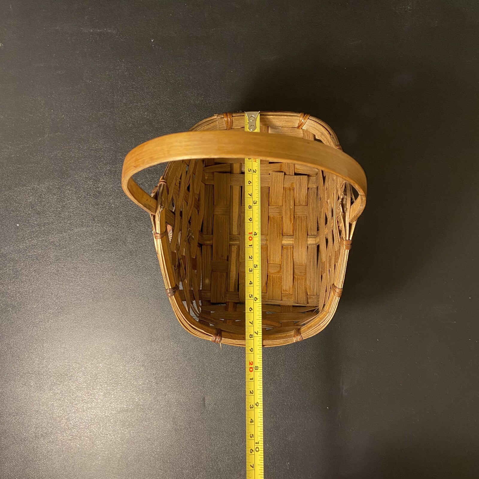 Vtg Wicker Basket Fishing Tackle Woven Grass Rattan 8.5"x7" Water Decor