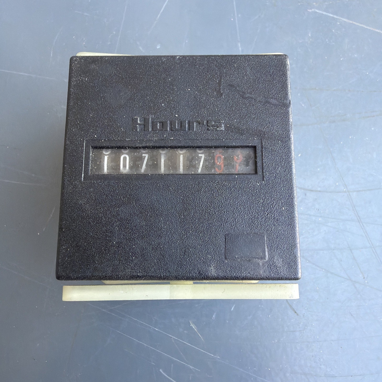 KEP H57 Panel Mount Hour Meter KEP H57  120 VAC 60 HZ