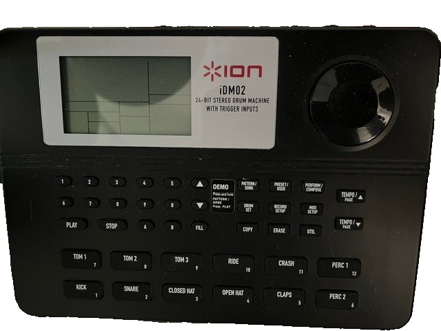 ion iDM02 Drum Machine with 6 pads, 2 pedals = ex condition