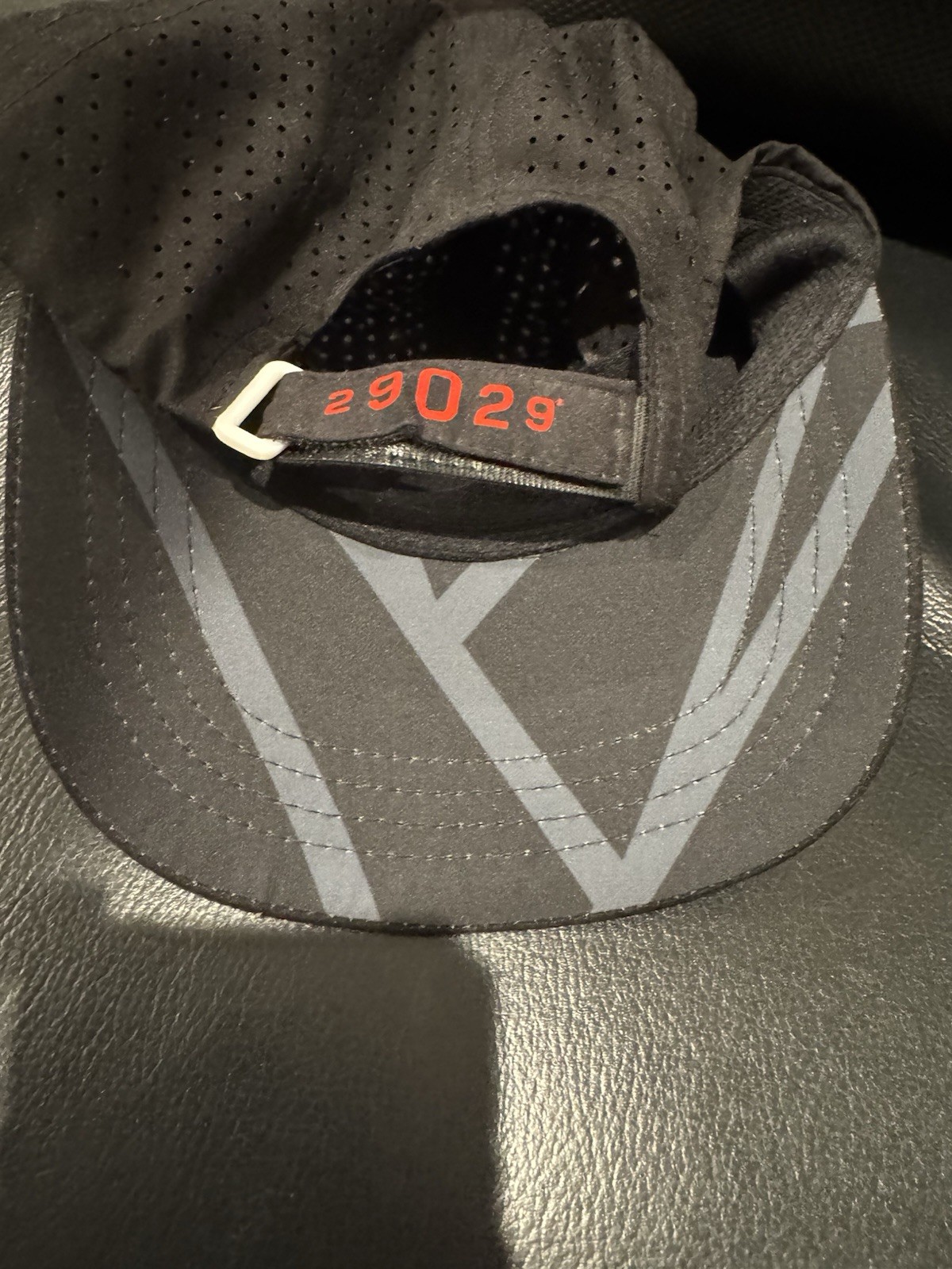 NEW 29029 Everesting BOCO Technical Trucker Running Hiking Cap Hat Adjustable