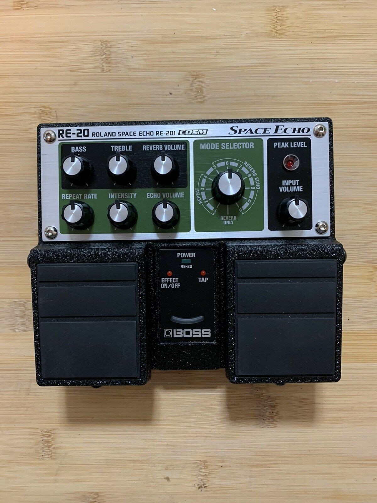 BOSS RE 20 ROLAND Space Echo RE 201 COSM Vintage Delay Echo Reverb Excellent NR