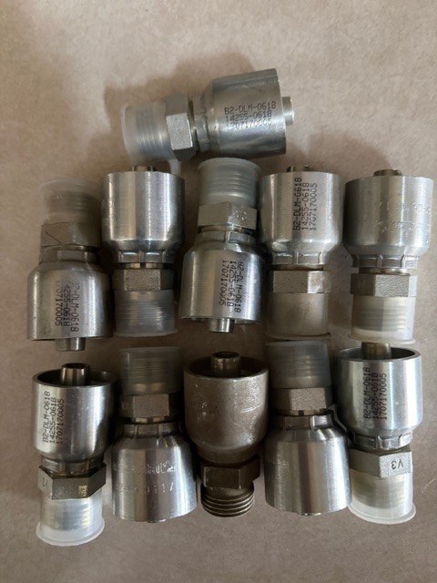 Lot of 11 unused, Continental hydraulic hose fittings, B2-DLM-0618, 14255-0618