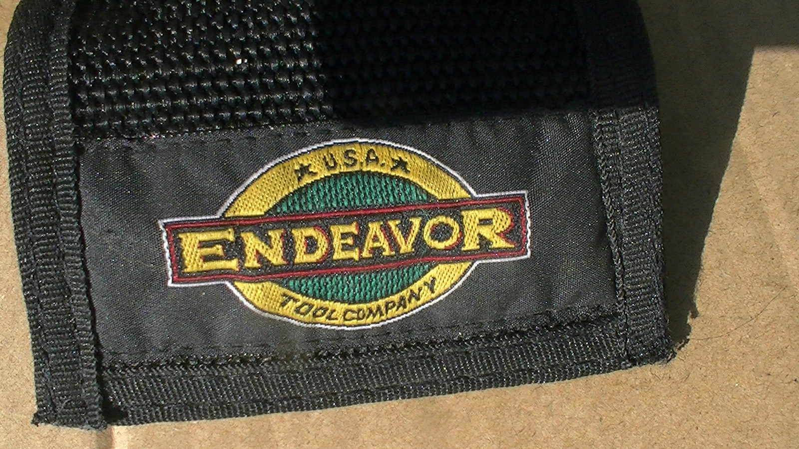 Endeavor Pocket Mulit-Tool With Gator Grip Universal Socket