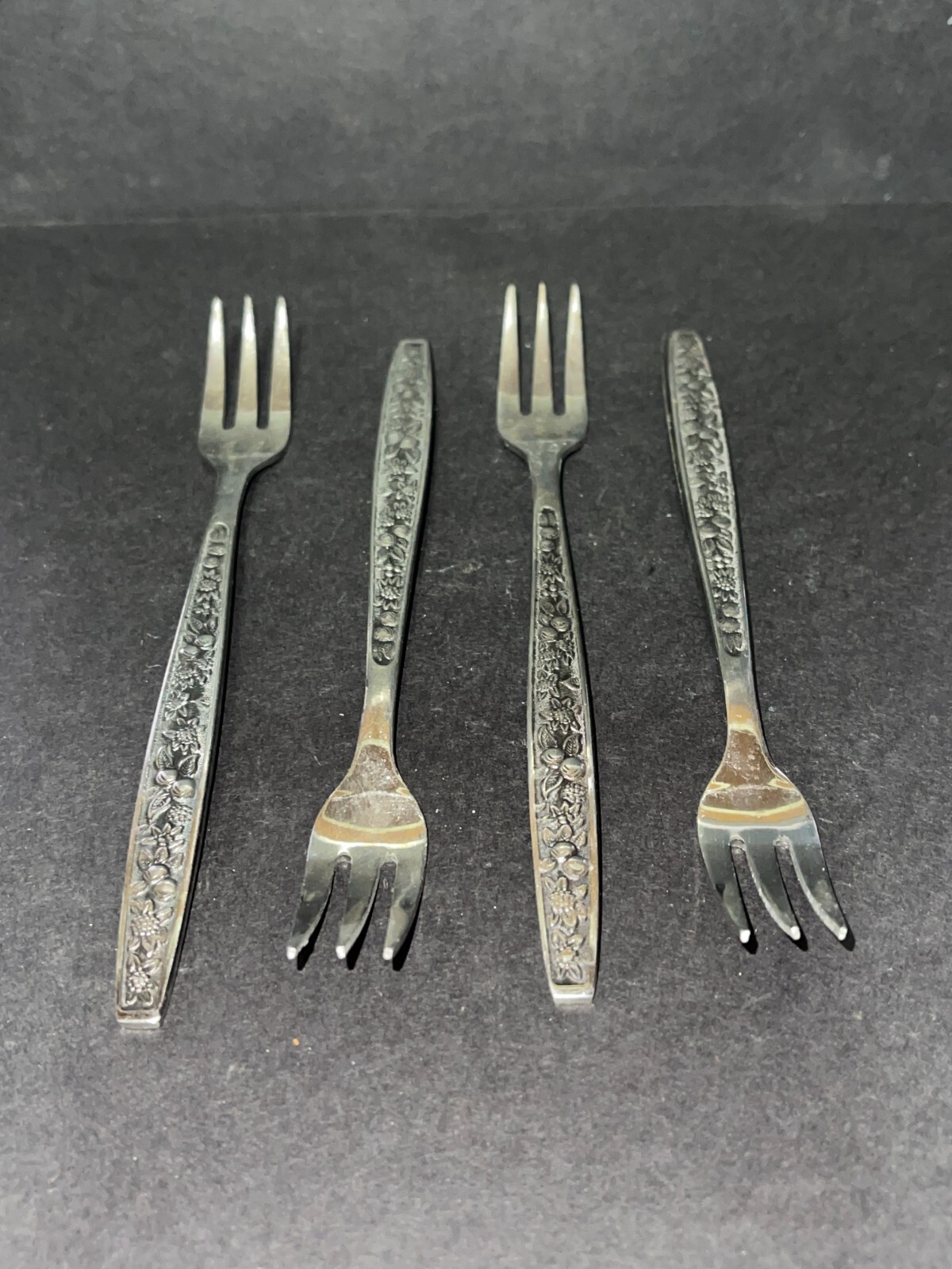Pageant "Harvest" Stainless Steel Japan Set of (4) - 5 3/4" cocktail forks