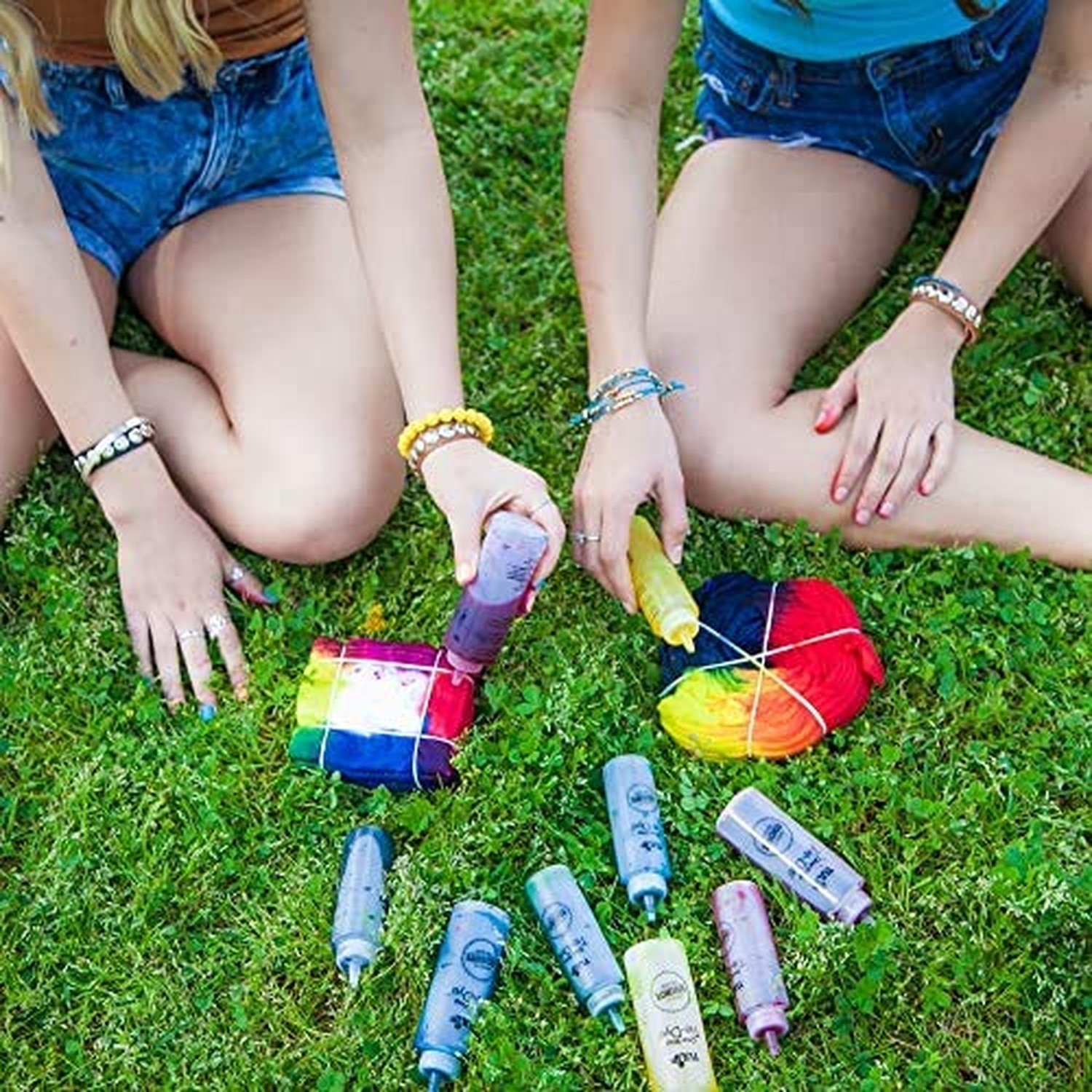 Tulip One-Step Tie-Dye kit Road Trip Bus Kit Rainbow