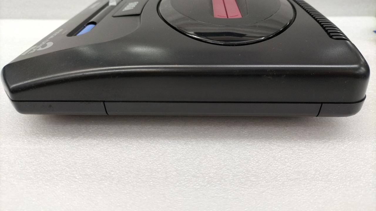 Mega Drive 2 Model HAA 2502 SEGA