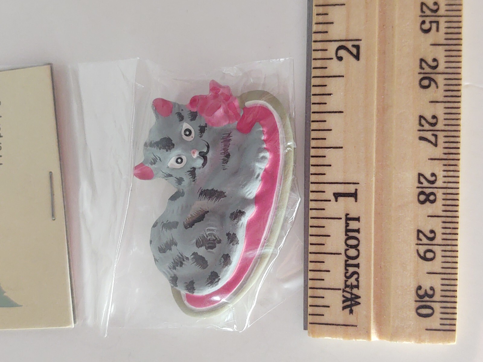 Kitty Craft Accent 2 Piece Set 1.25" Each White & Gray Cats