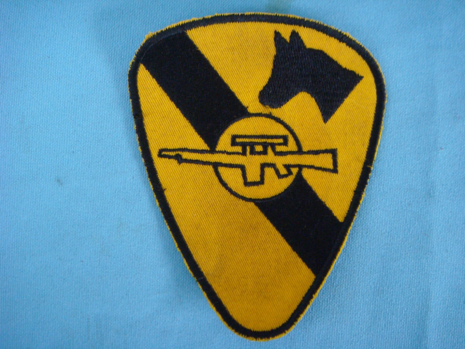 VIETNAM WAR PATCH, US 1st CAVALRY DIVISION " SNIPER"