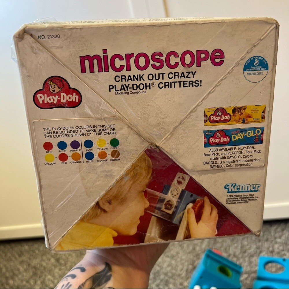 Play-doh Vintage 1980 Microscope Crank Out Crazy Critters In Box Set Kenner