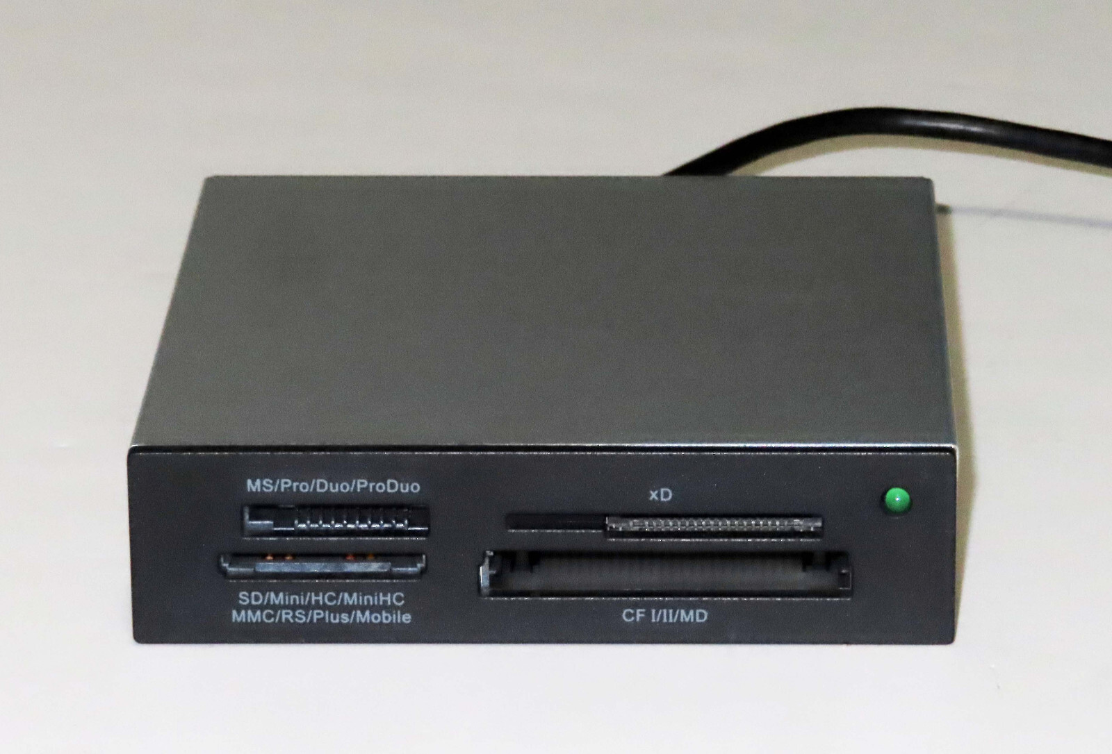 Lenovo Memory Card Reader 45R8139 — 3.5" Form Factor — Works With Most Desktops