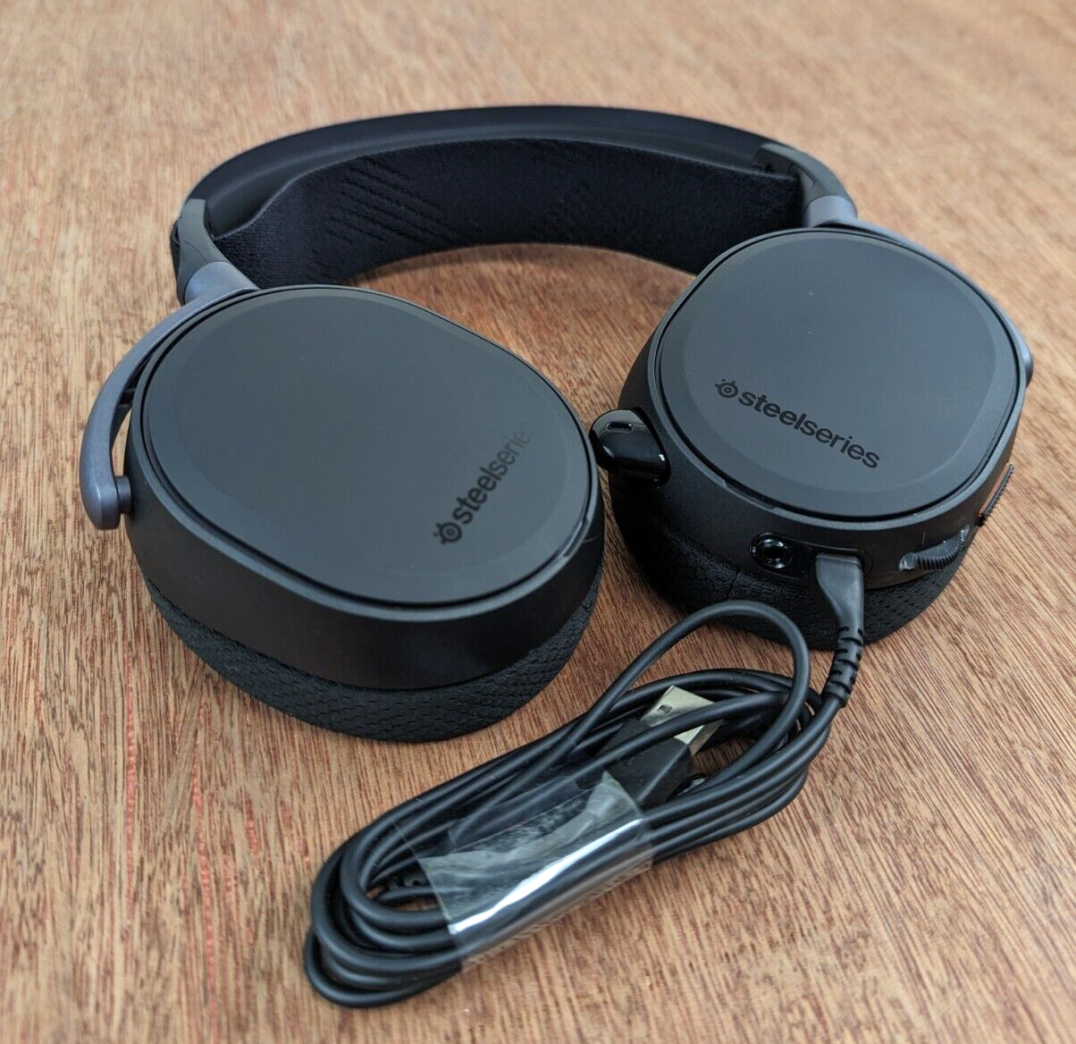 Steelseries Artic Pro Wired Headset Read Description