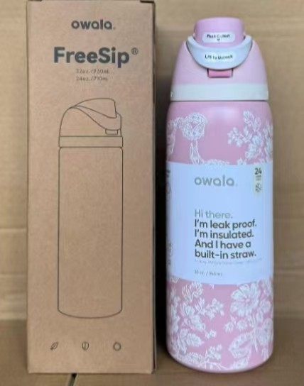Owala Freesip 32oz Girl Pink Ribbon Toile UO Urban Outfitters Cup Bottle