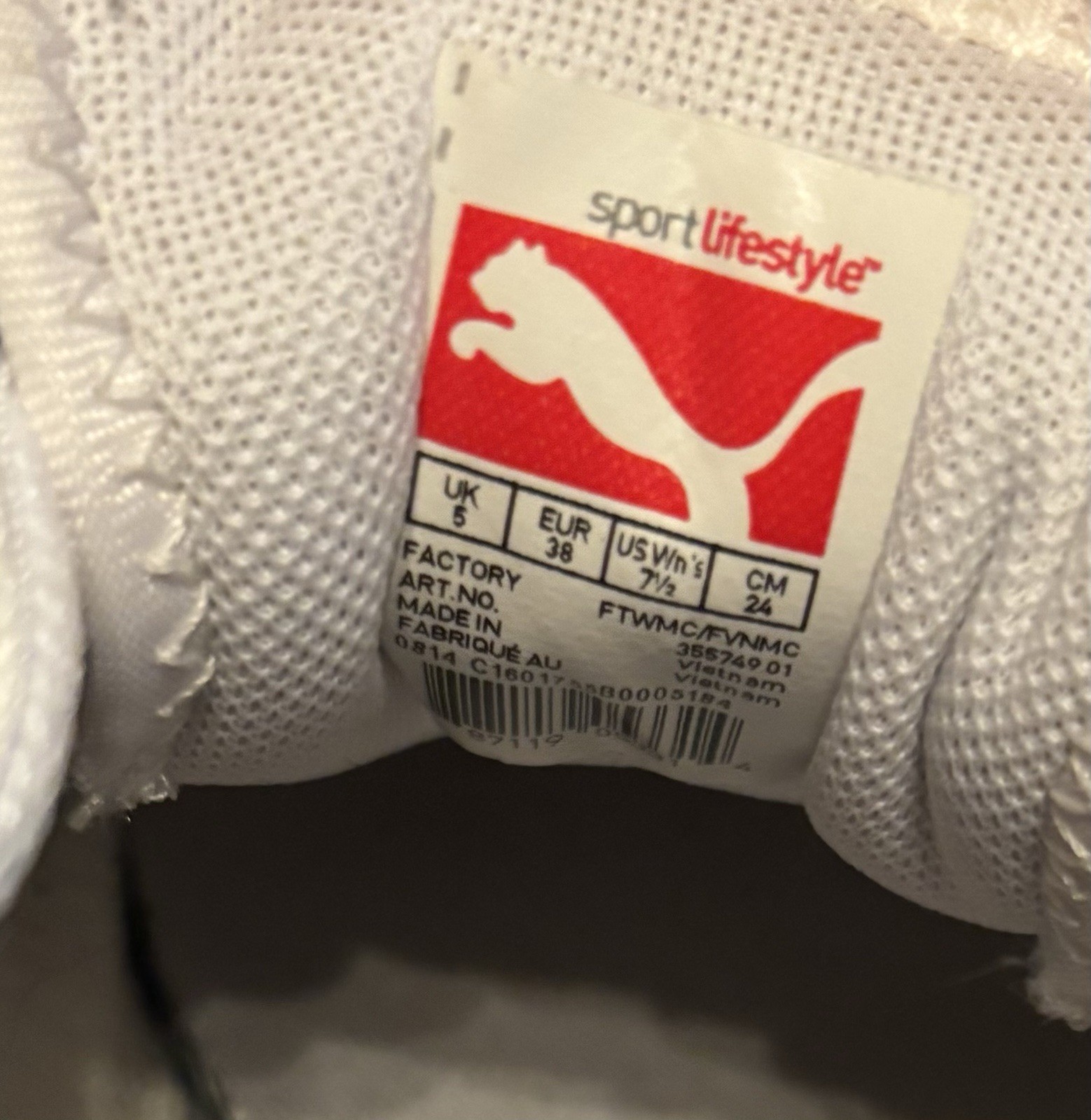 Women’s Size 7.5 White Puma Leather Sneakers with Gray Pumas