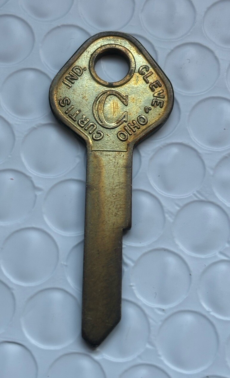Vintage Curtis Brass  B-28  Key Blank    B28                           {24}