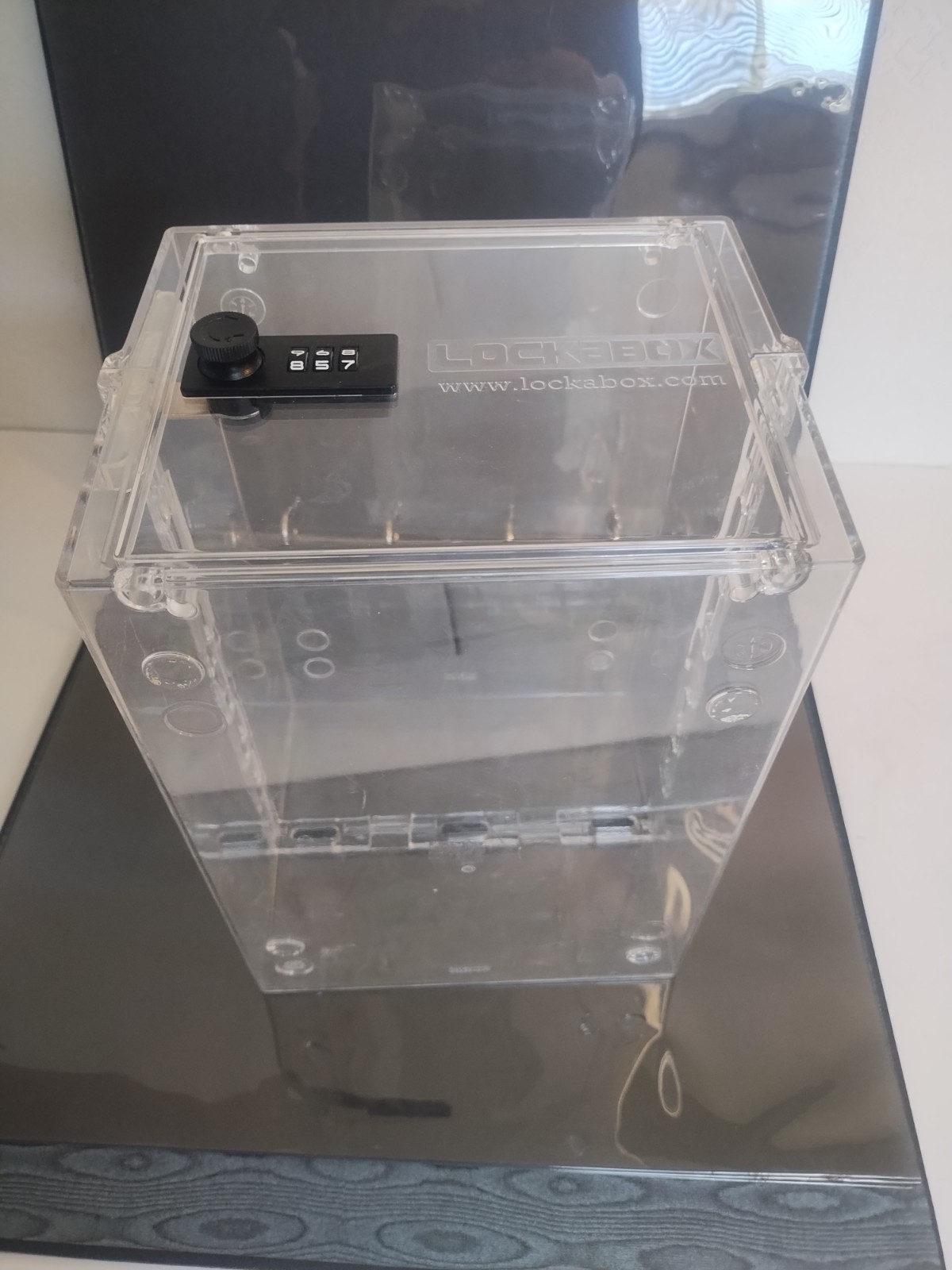 Lockabox One Combination Lock Box Crystal Clear 10 Liters Food Medicines
