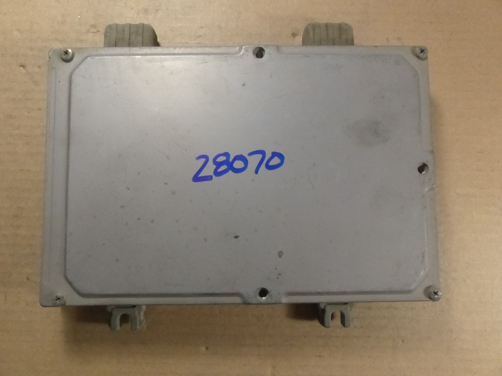98 HONDA CIVIC ECU ECM COMPUTER 37820-P2E-L32