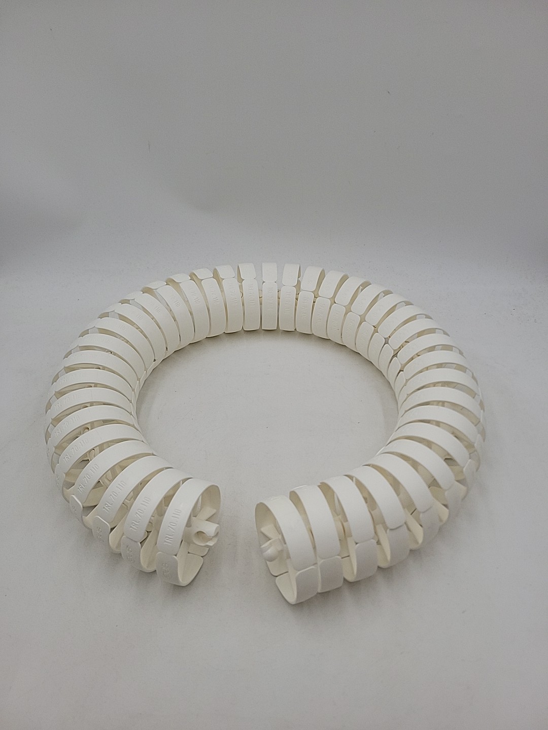 IGUS TRL.70.110 Triflex R EZ E-Chain 3D Multi-Axis Cable Carrier 39" (1m) White