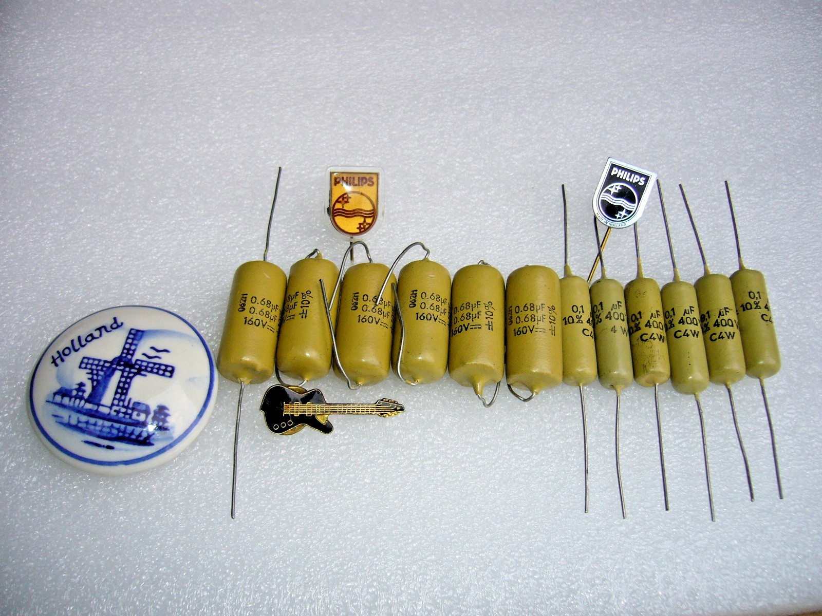 Mullard Mustard Capacitor    10nF, 15nF, .22uf, 0.68uf, .0022uf, 0,047uf, 0.1uf