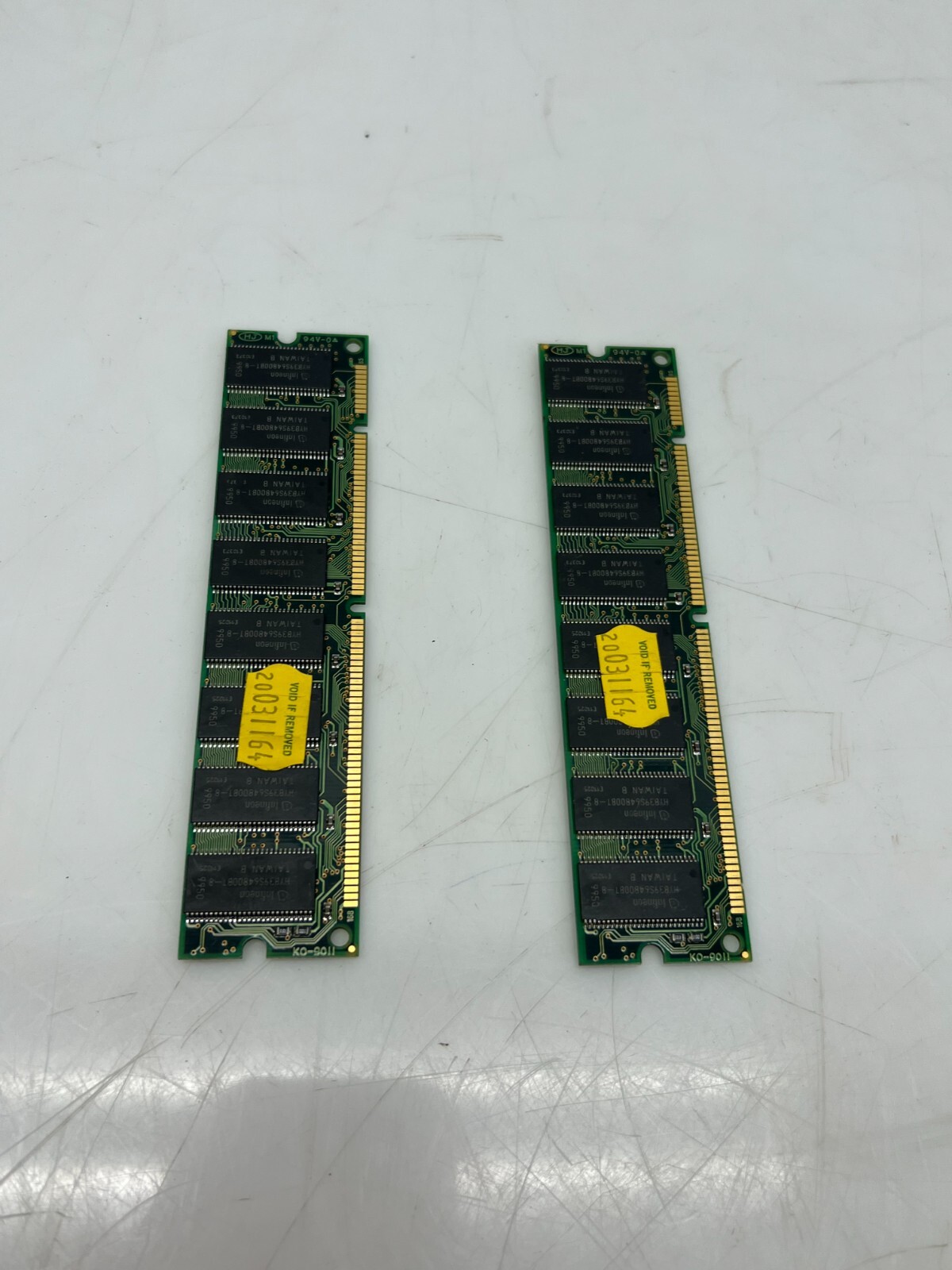 Infineon HYB39S64800BT-8 - Lot of 2