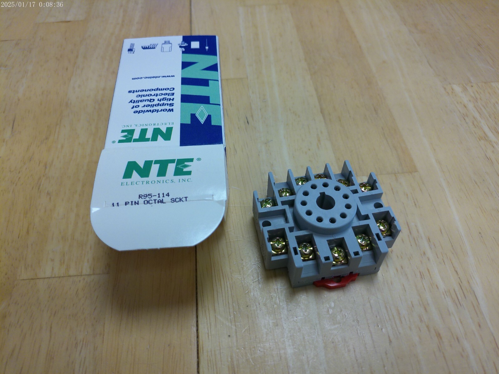 NTE R95-114 OCTAL 11 PIN RELAY SOCKET,NOS/NIB