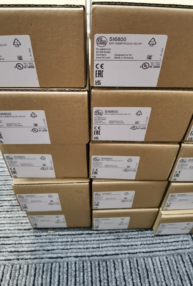 1pcs New In Box IFM SI6800 Flow Sensors