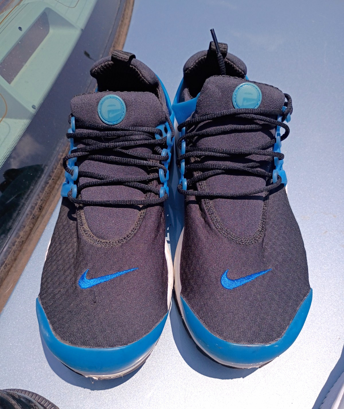 Nike Men’s Low Top Lace-Up Athletic Sneakers Black Blue White Solid