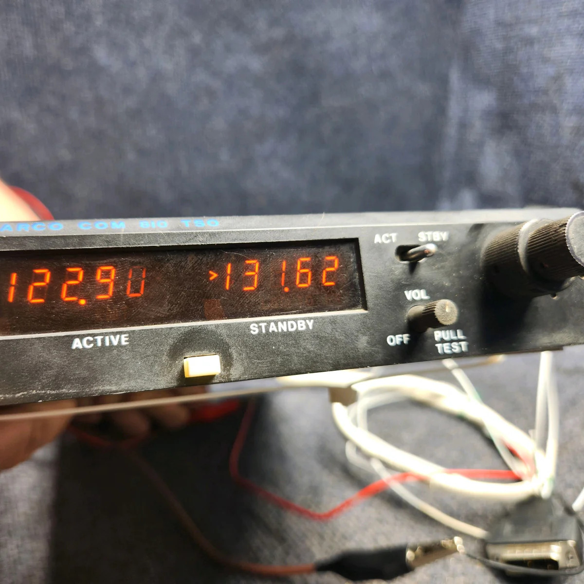 03114-0309 | Narco COM-810 | Piper PA28 | Comm Transceiver w/ Rack and Connector