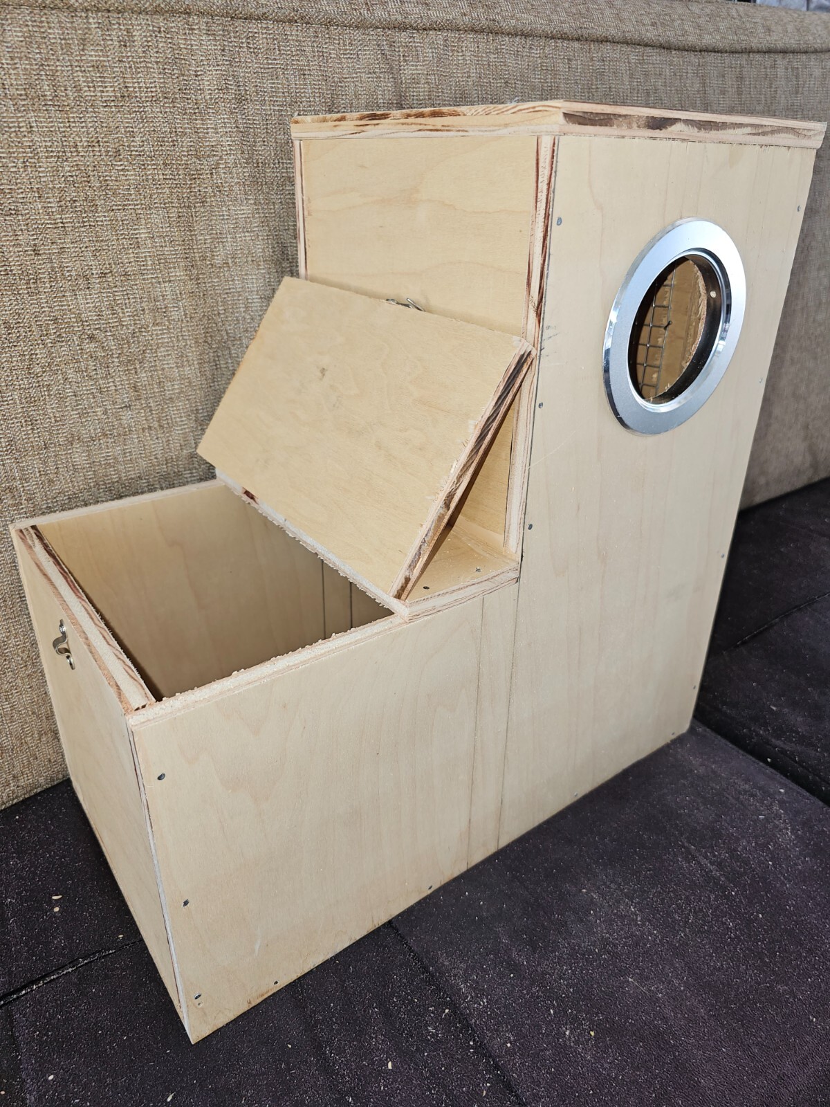 Boot Nest Box (24"x24" 12" toe) Eclectus, Big Parrots, etc...