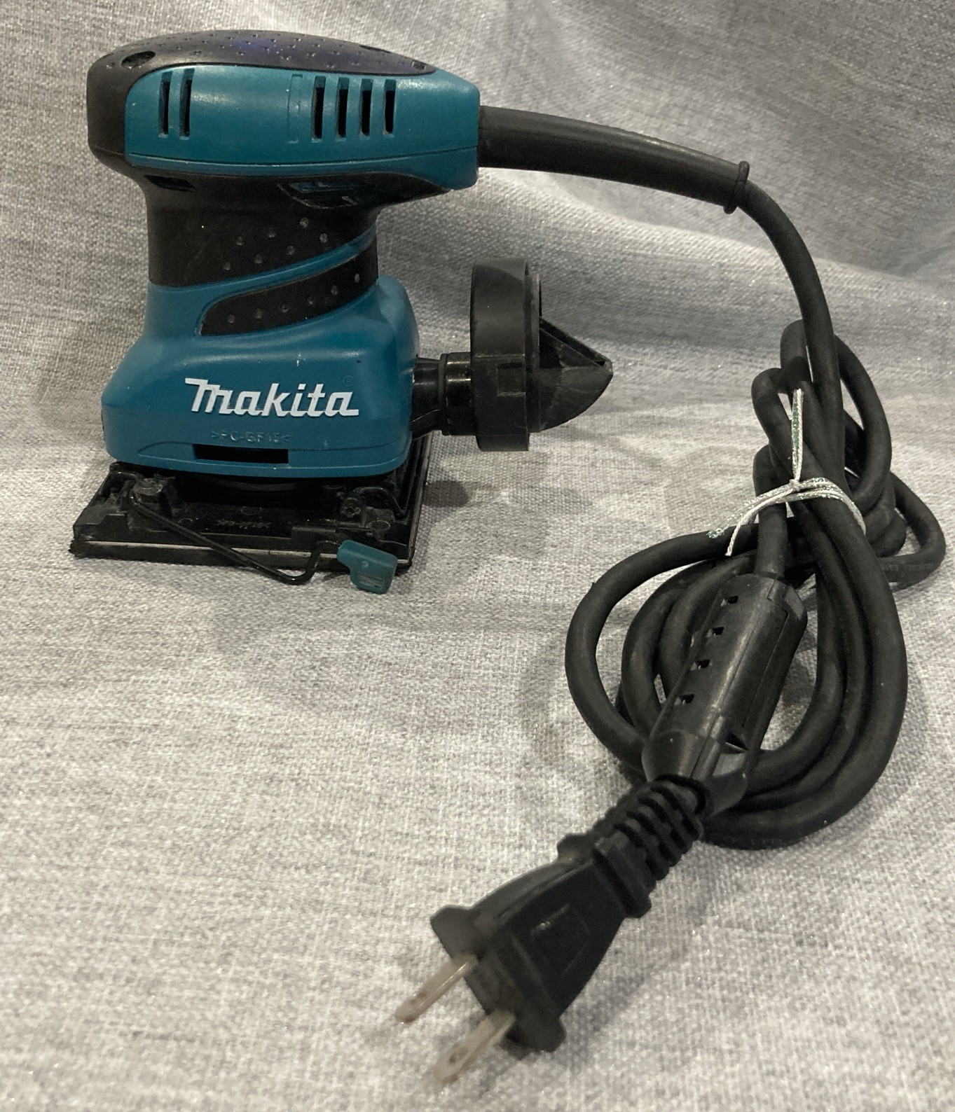 Makita BO4556 Finishing Sander With Electric Cable