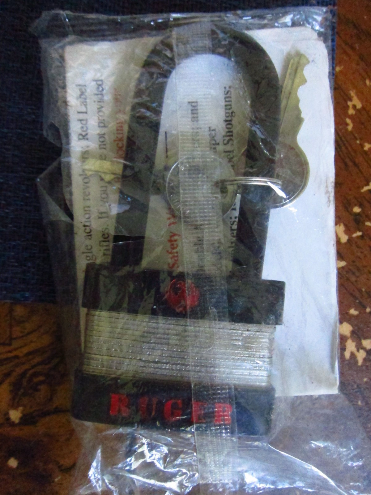 NEW! Ruger Gun Lock 5025A For Rifles Pistols Revolvers 2 Keys & Instructions