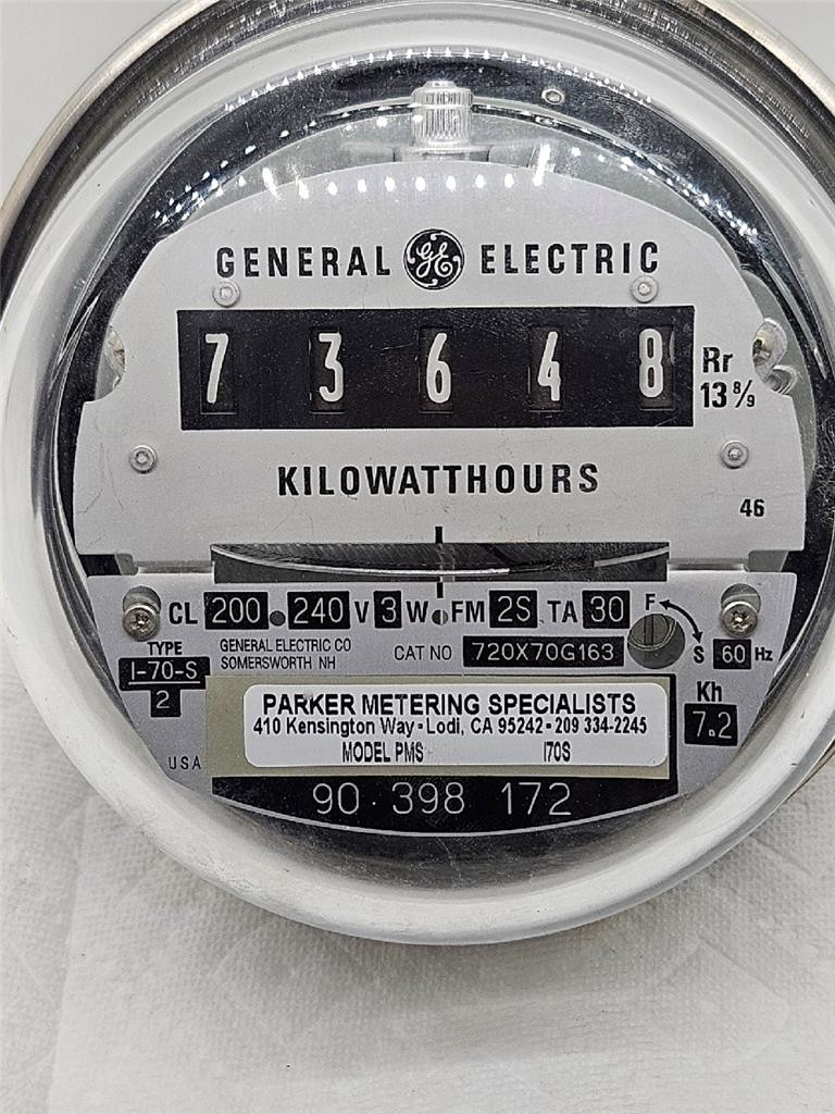 GE General Electric I-70-S KiloWatt Hour Meter 240V 3W TA30 CL200