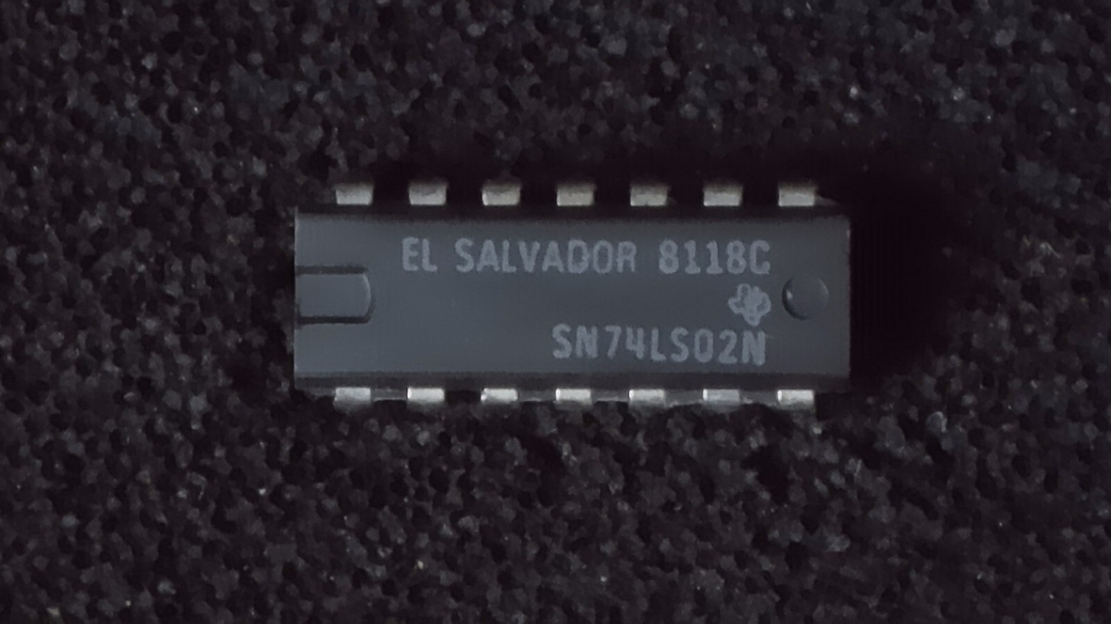 Quantity 12 - Texas Instruments SN74LS02N Quad 2-Input Positive NOR Gate DIP14