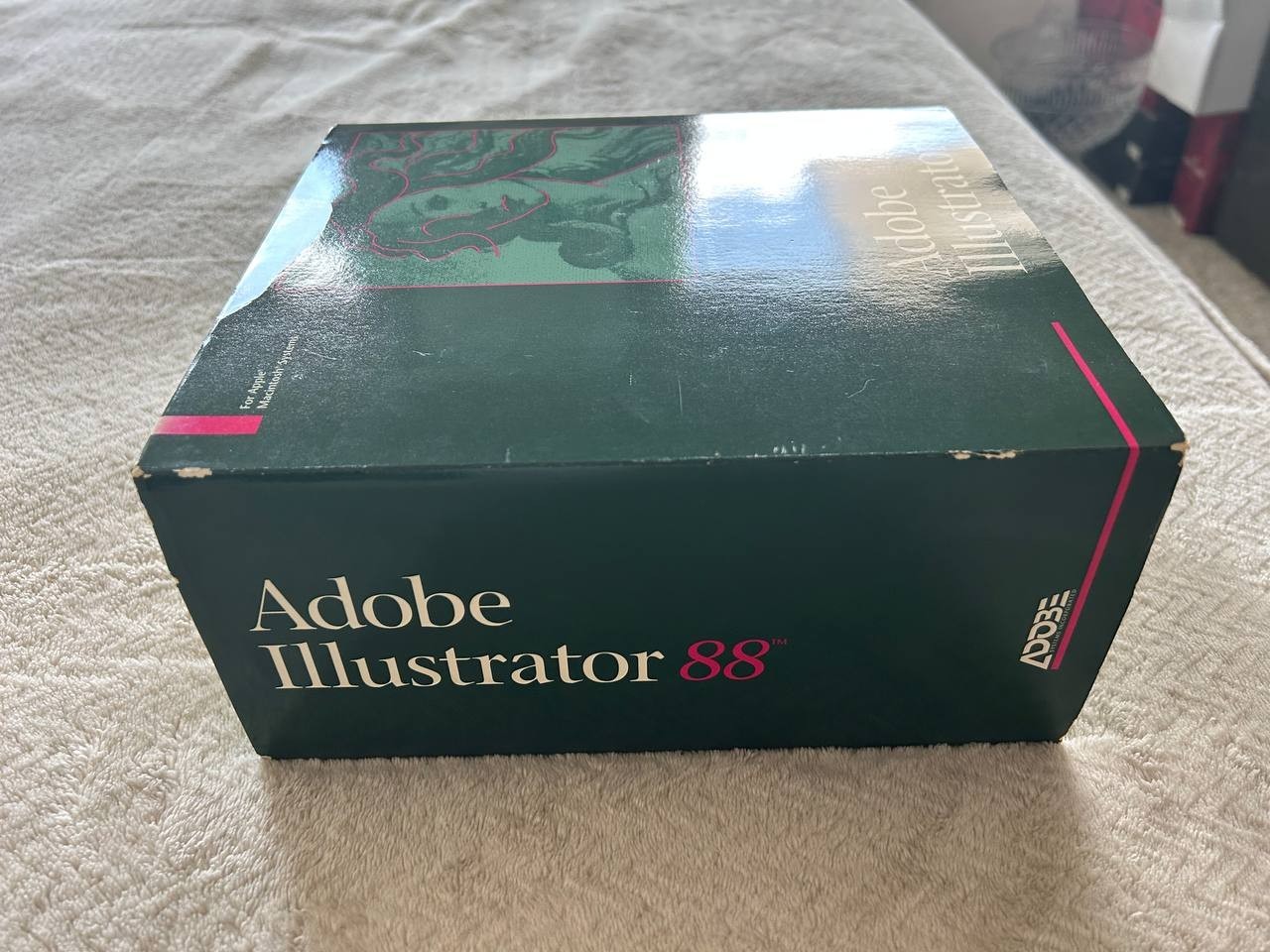Adobe Illustrator 88. Vintage Apple Macintosh software 1987-1987 years