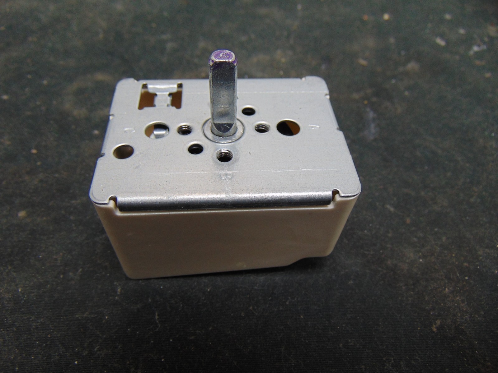 Whirlpool Electric Range WFES3030RS2 Element Switch W10578768