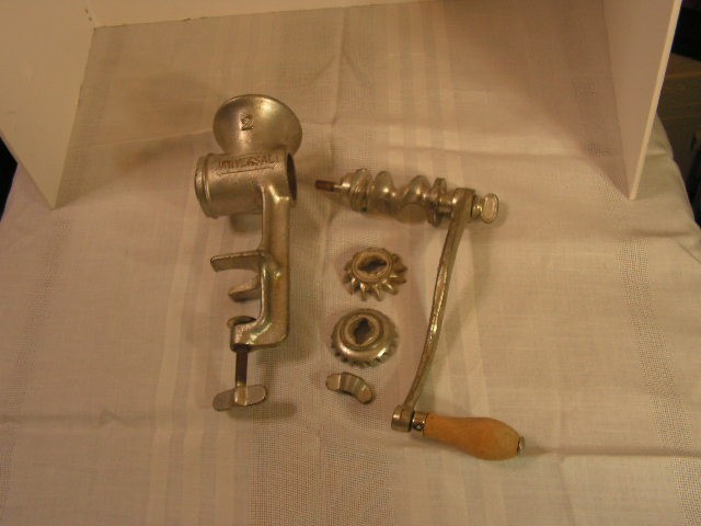 Universal No .2 Metal Meat Grinder