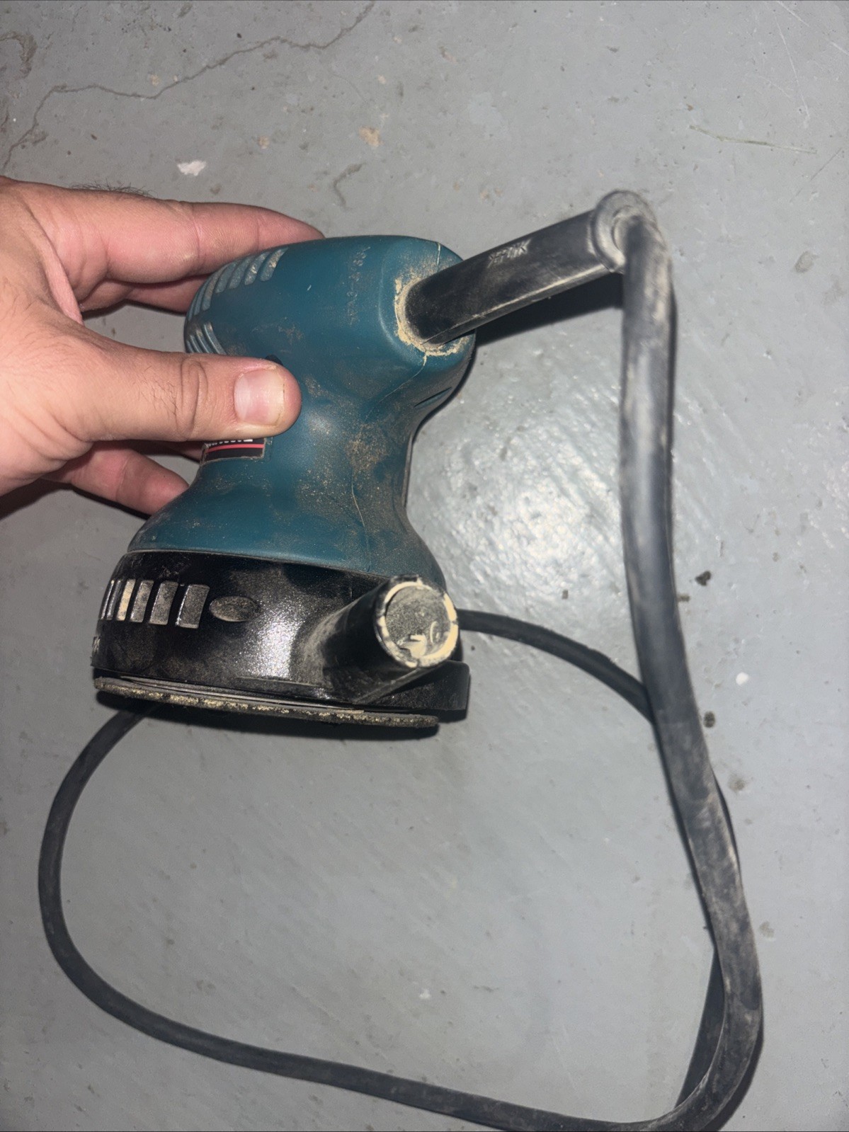 Makita BO5010 corded orbital sander