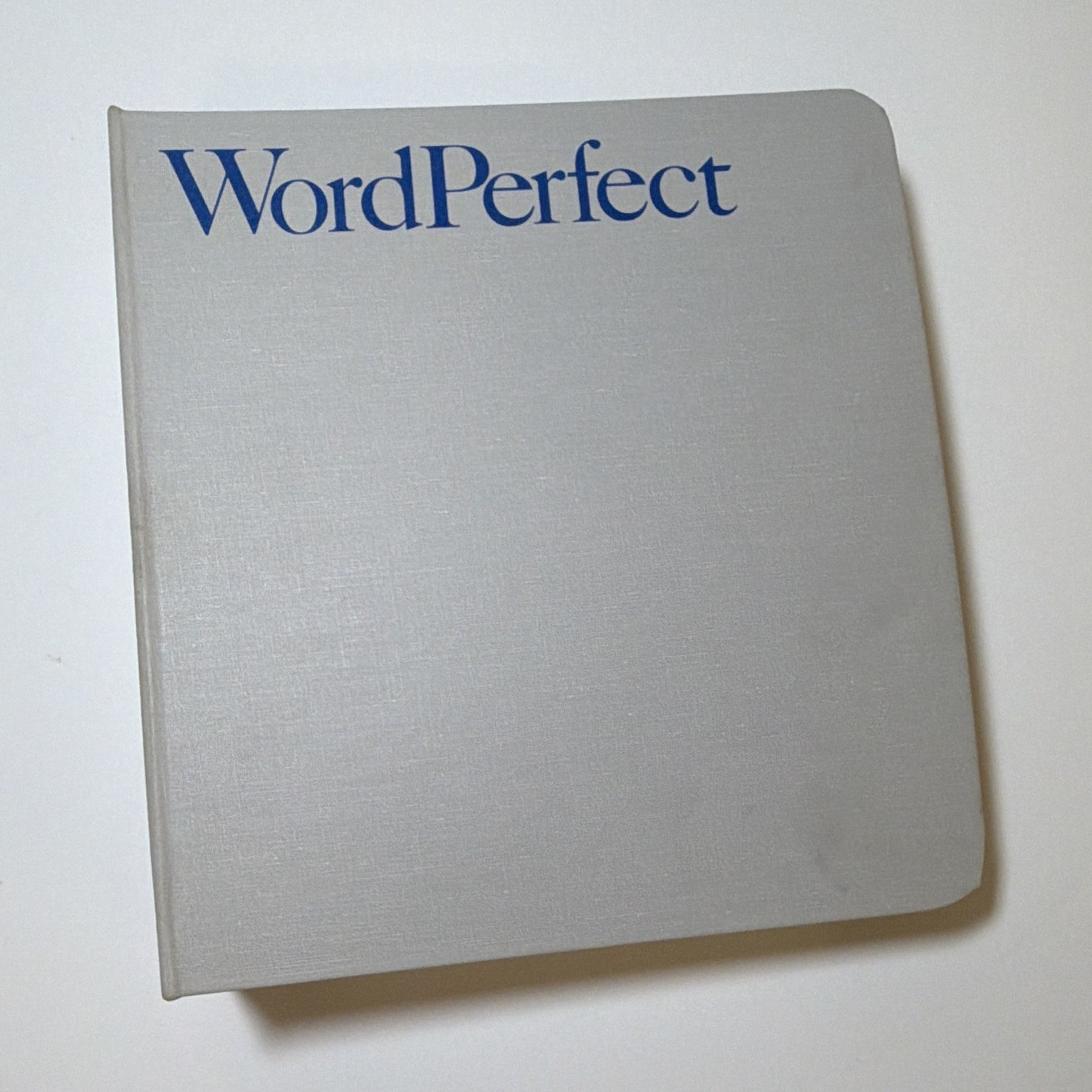 WordPerfect Macintosh Manual Binder Set, vintage English, License #883214