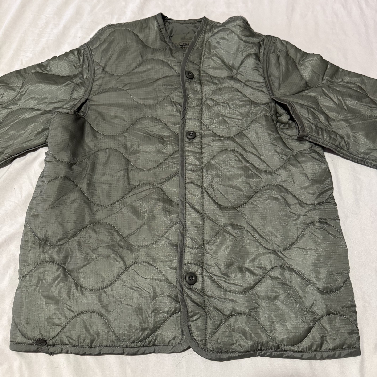 Military LINER Size Small For Men’s Coat Green Quilted Cold Weather - GREAT
