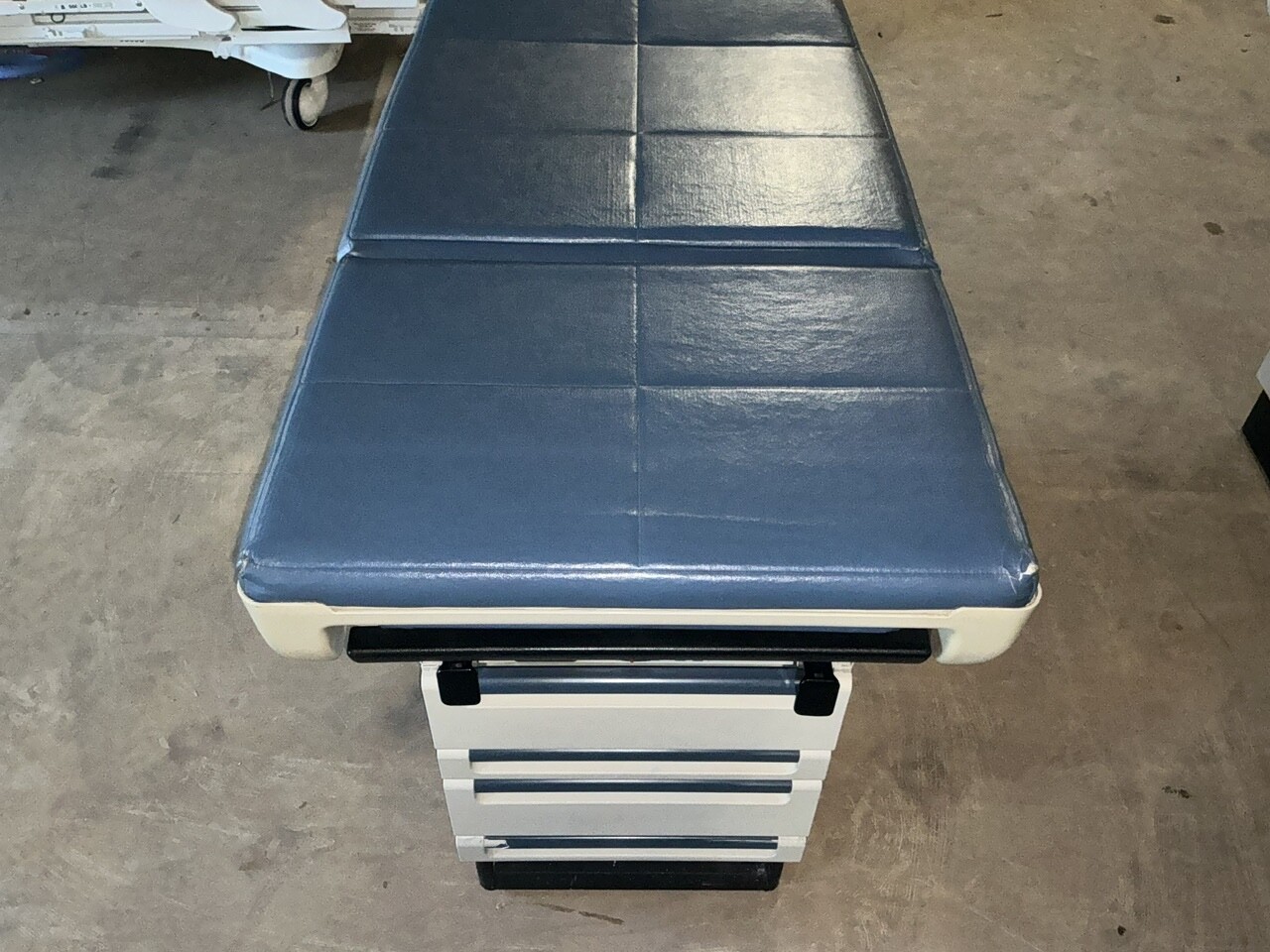 Midmark Ritter 404 Exam Table - Refurbished BEAUTIFUL!!!!