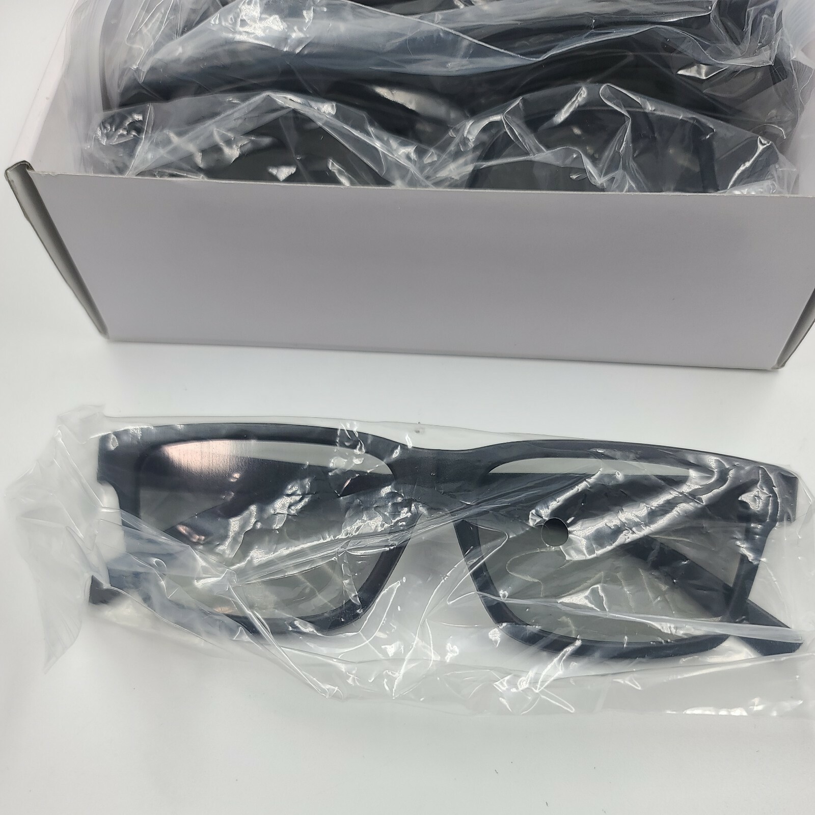 Vizio Theater 3D Glasses  8 Pairs TV New open box