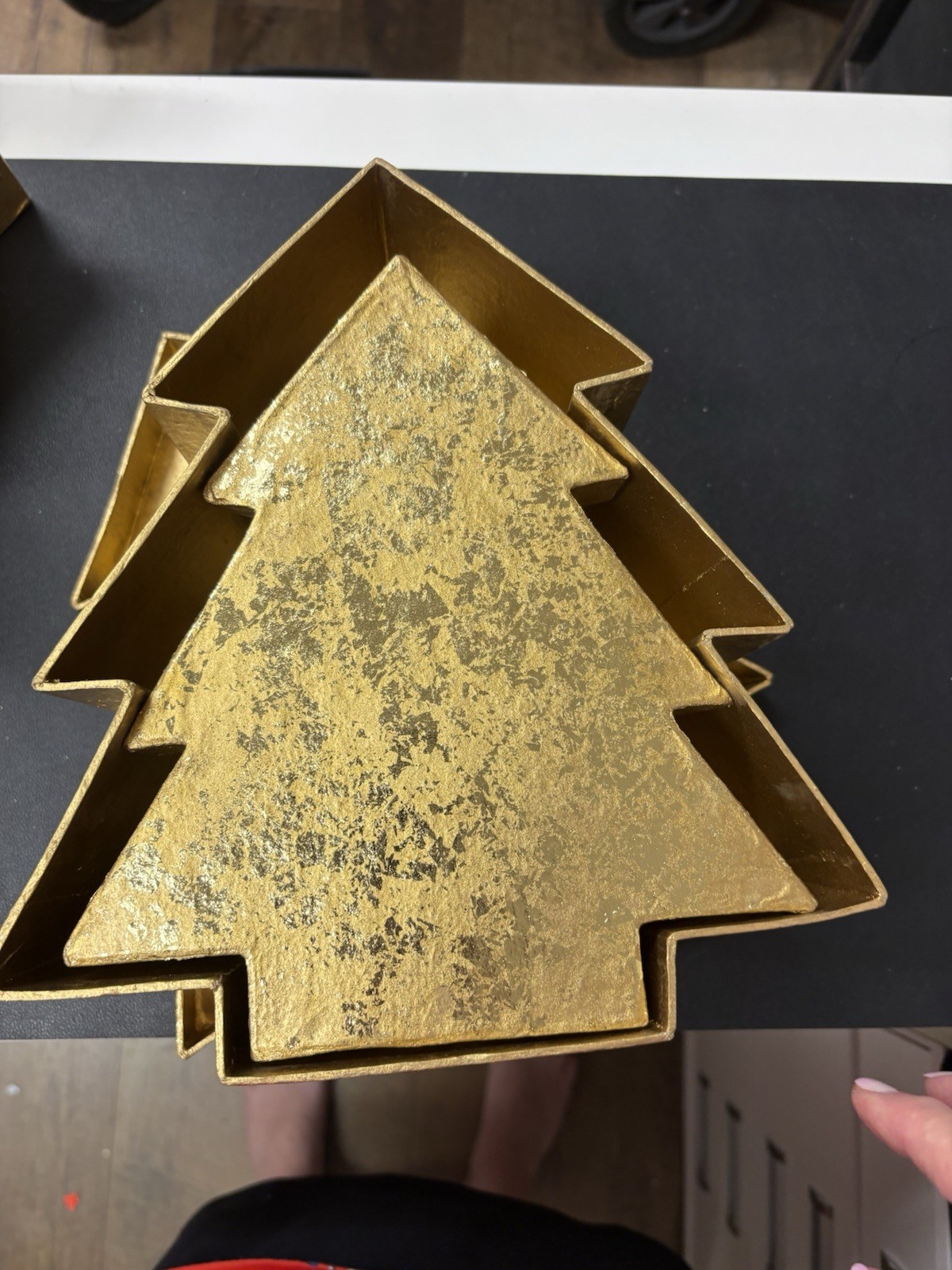 2 STAR AND 2 CHRISTMAS TREE NESTING BOXES GOLD