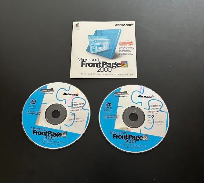 Microsoft FrontPage 2000 Academic Edition – 2 Disc Set + Booklet – With Product