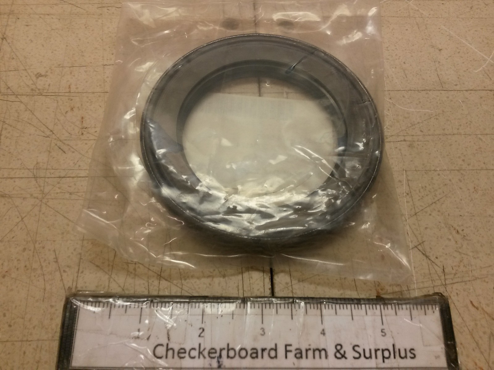 NOS Oshkosh Plain Encased Seal 3004174 Federal-Mogul 415265 7-TON 5330014745790
