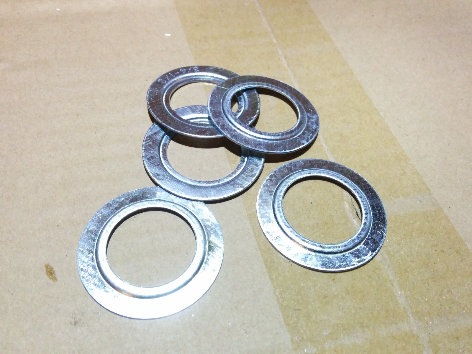 (100 pc) Steel Reducing Washers 1" x 3/4" Electrical Box Fitting
